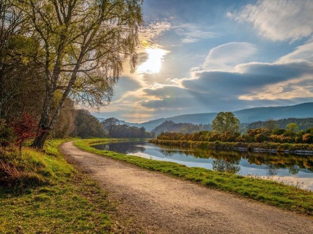 can you cycle on towpaths