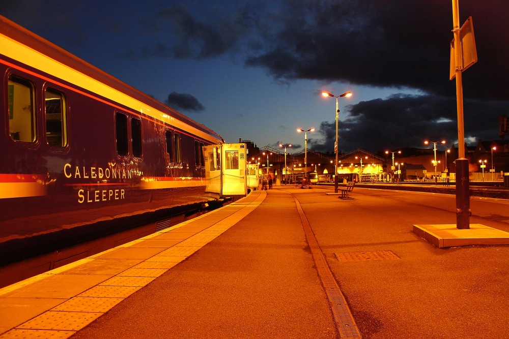 Caledonian Sleeper in Inverness station