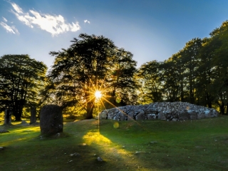 1_Clava-Cairns