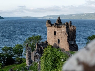 1_Urquhart-Castle