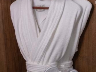 Complimentary-Robes
