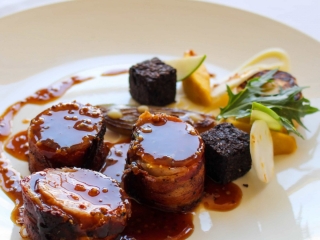 Roast-Pork-Fillet-wrapped-in-Panceta-2-scaled