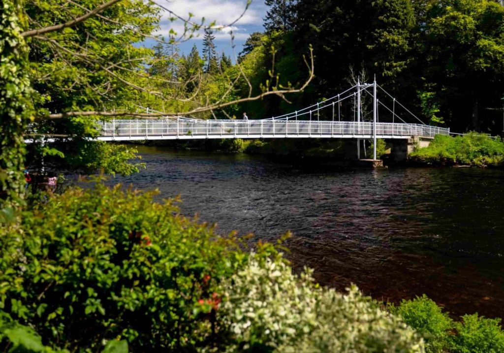 Visit-Experience-Stroll-through-the-Ness-Islands