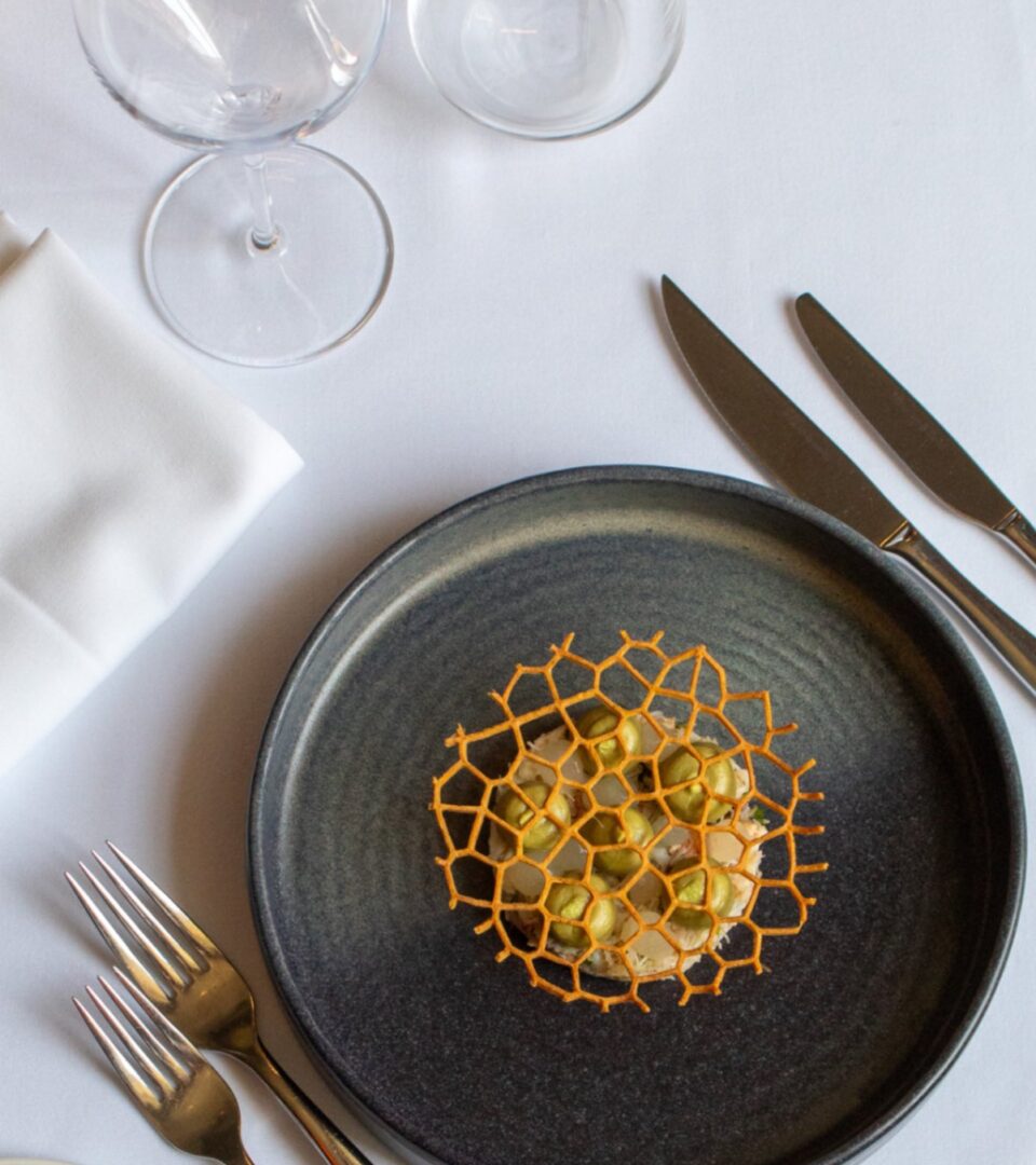 Orkney white crab - lemon - avocado - coriander - lace tuille 2